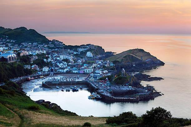 Lfracombe Holiday Apartment Close To Tunnels Beaches Ilfracombe Exteriör bild